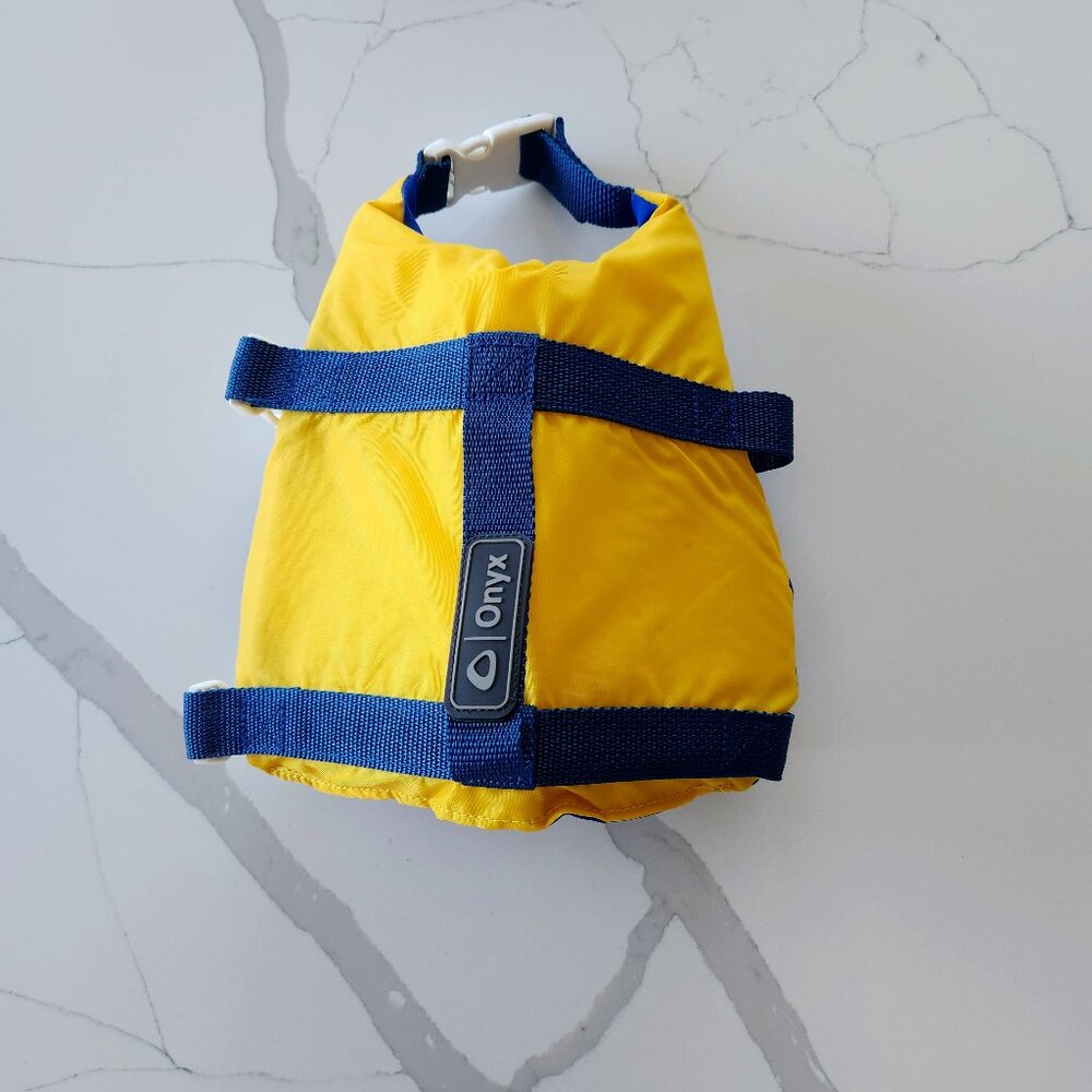 DOG LIFE VEST